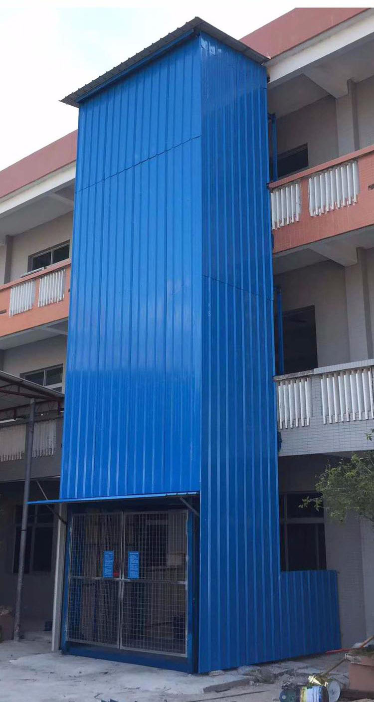 廠房室外導(dǎo)軌式升降機
